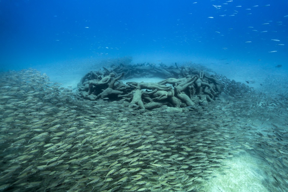 Jason deCaires Taylor Sculpture Human Gyre 2016 Museo Atlántico, Lanzarote