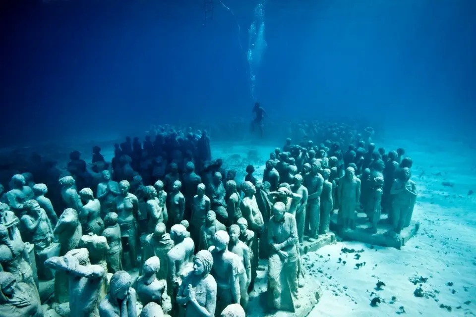 Museo Subacuático de Arte (MUSA), Cancún, Mexico. 2009 Jason deCaires Taylor